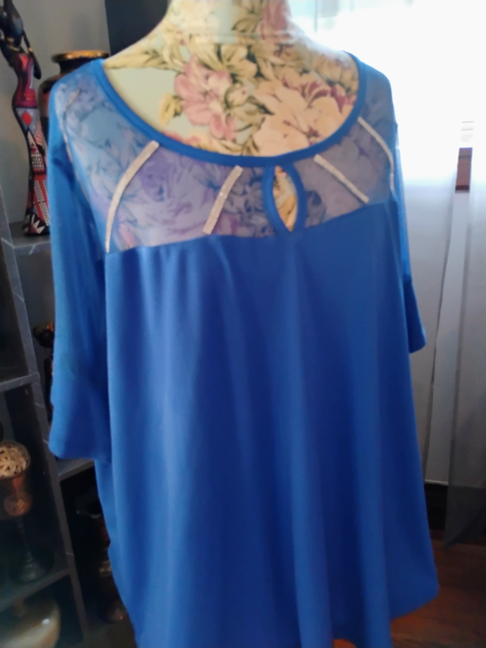 Elegant Blue Mesh Yoke Tunic Top with Keyhole Detail